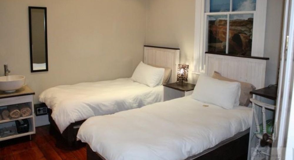 Guesthouse On Irvine Порт Елизабет Екстериор снимка