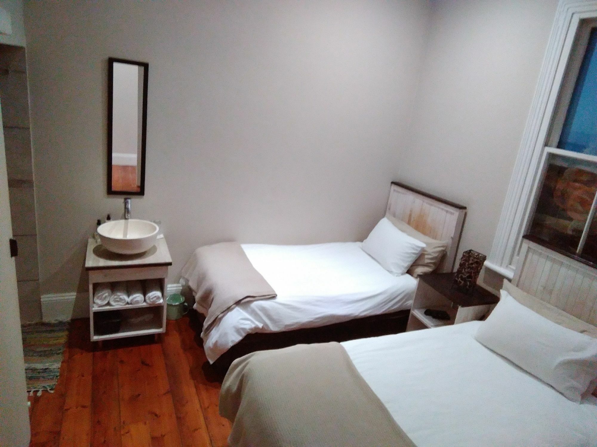 Guesthouse On Irvine Порт Елизабет Екстериор снимка